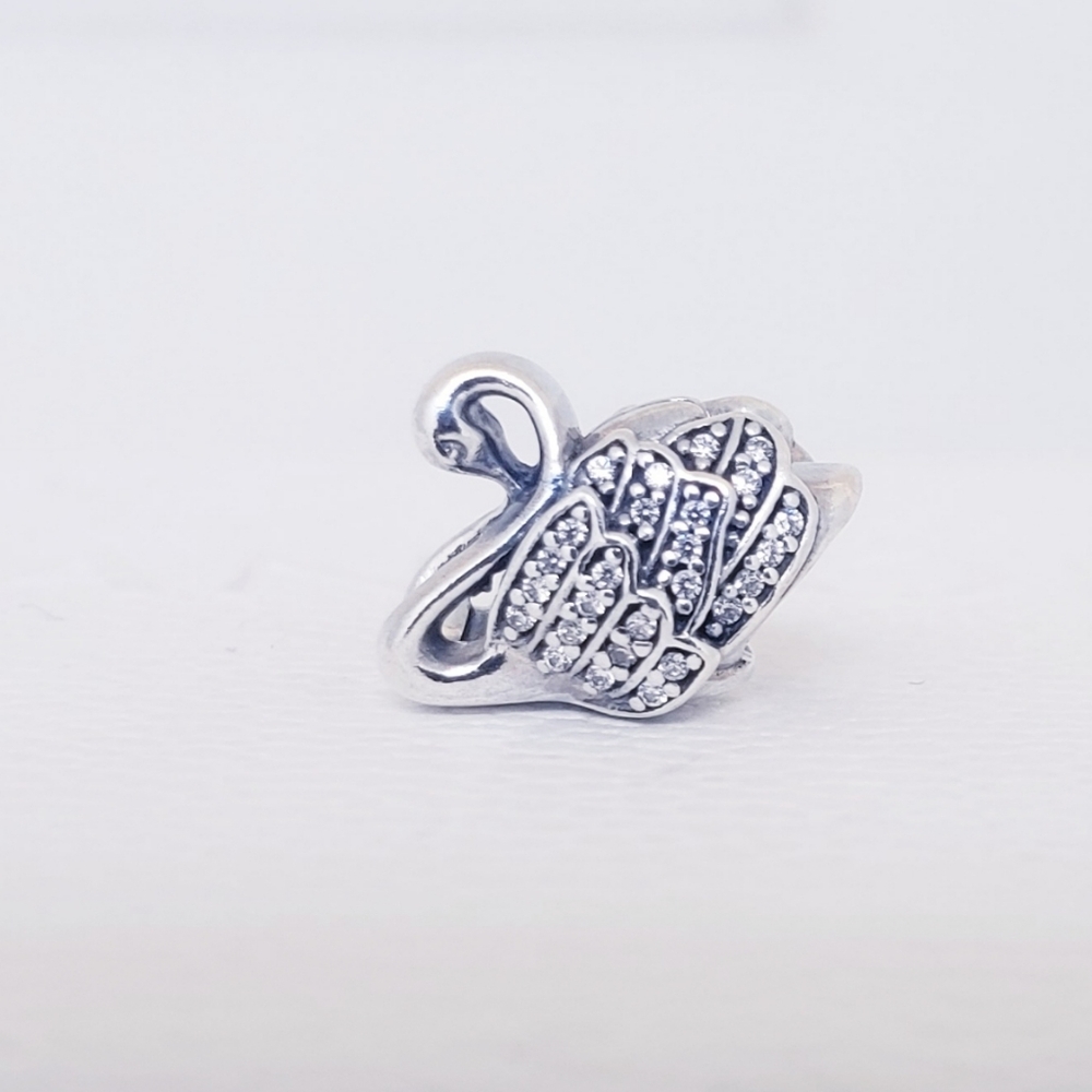 🦢Authentic Pandora ⭐️RETIRED⭐️ SWAN CHARM